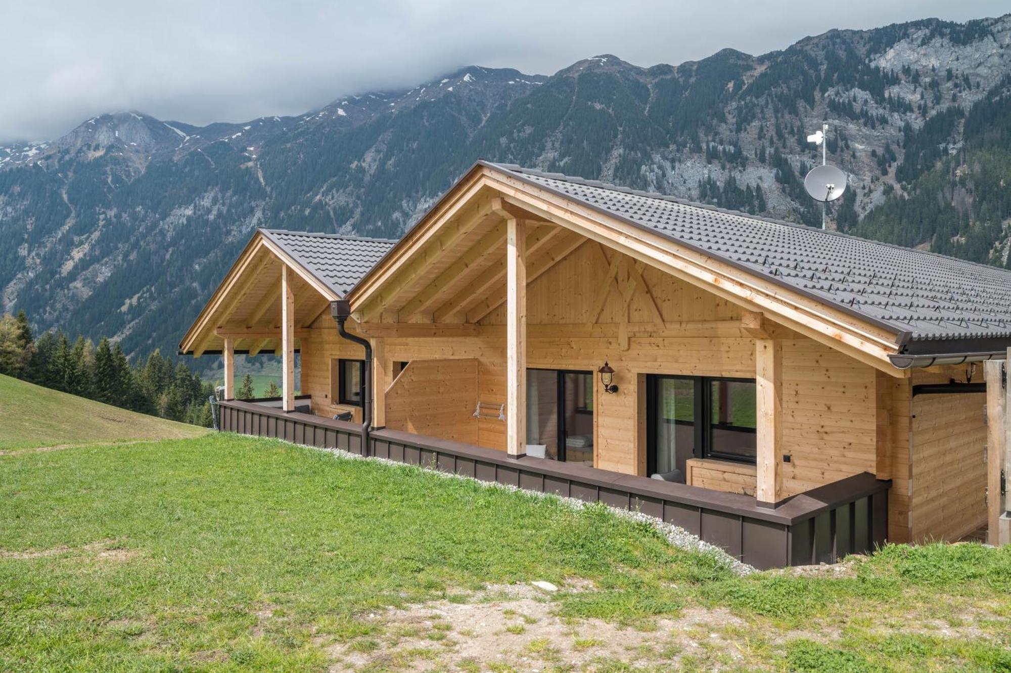 Blosegghof Bergchalets Waldblick ラチーネス エクステリア 写真
