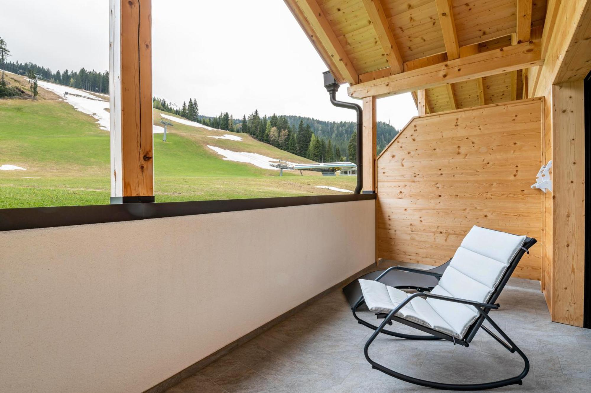 Blosegghof Bergchalets Waldblick ラチーネス エクステリア 写真
