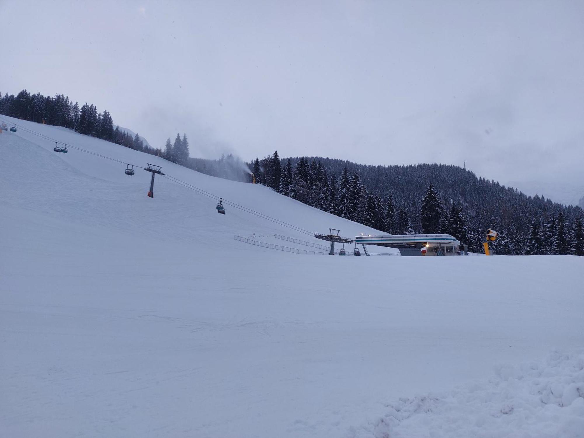 Blosegghof Bergchalets Waldblick ラチーネス エクステリア 写真